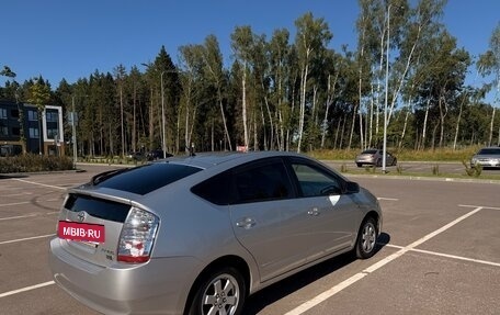 Toyota Prius, 2011 год, 845 000 рублей, 5 фотография
