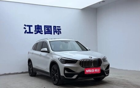 BMW X1, 2022 год, 2 200 000 рублей, 3 фотография
