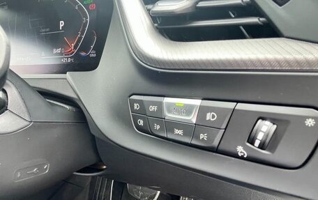 BMW 1 серия, 2021 год, 1 320 000 рублей, 13 фотография