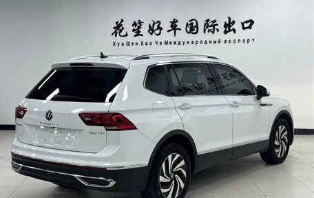 Volkswagen Tiguan II, 2023 год, 2 550 000 рублей, 7 фотография
