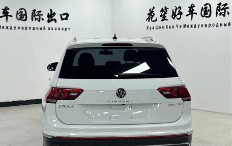Volkswagen Tiguan II, 2023 год, 2 550 000 рублей, 6 фотография