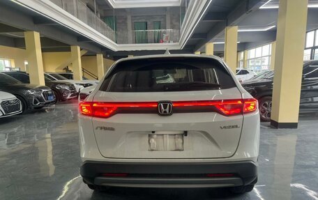 Honda Vezel, 2023 год, 1 781 000 рублей, 10 фотография