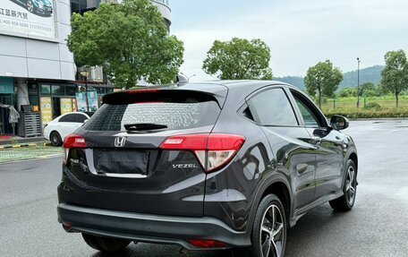 Honda Vezel, 2022 год, 1 400 000 рублей, 5 фотография