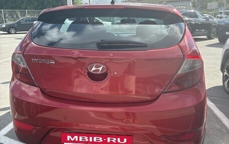 Hyundai Solaris II рестайлинг, 2012 год, 600 000 рублей, 5 фотография