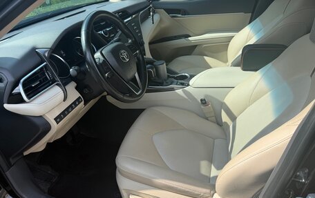 Toyota Camry, 2019 год, 3 500 000 рублей, 8 фотография