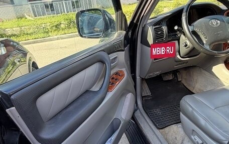 Toyota Land Cruiser 100 рестайлинг 2, 2006 год, 1 250 000 рублей, 6 фотография
