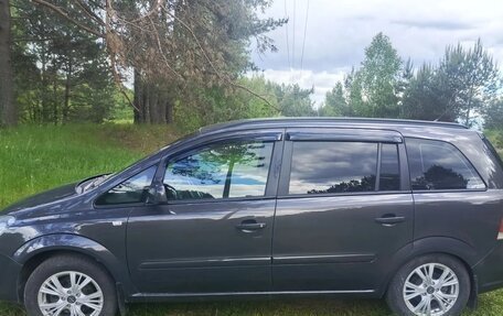Opel Zafira B, 2012 год, 800 000 рублей, 3 фотография