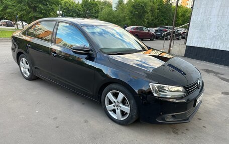 Volkswagen Jetta VI, 2013 год, 1 350 000 рублей, 2 фотография