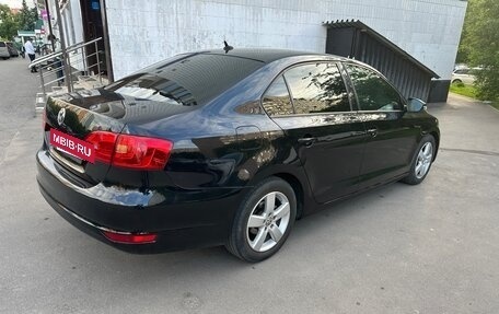 Volkswagen Jetta VI, 2013 год, 1 350 000 рублей, 3 фотография