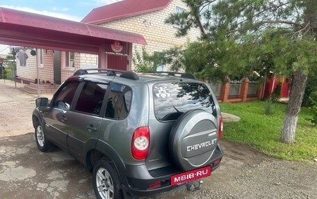 Chevrolet Niva I рестайлинг, 2016 год, 670 000 рублей, 7 фотография