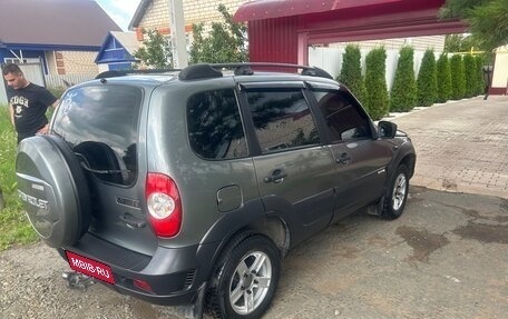 Chevrolet Niva I рестайлинг, 2016 год, 670 000 рублей, 4 фотография