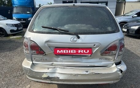Lexus RX IV рестайлинг, 2001 год, 310 000 рублей, 4 фотография