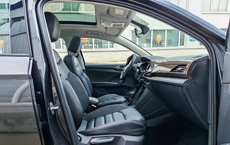 Volkswagen Tharu, 2021 год, 1 800 000 рублей, 14 фотография