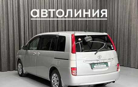 Toyota ISis I, 2010 год, 1 090 000 рублей, 7 фотография