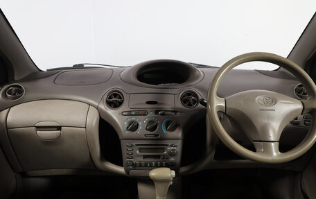 Toyota Platz, 2002 год, 250 000 рублей, 9 фотография