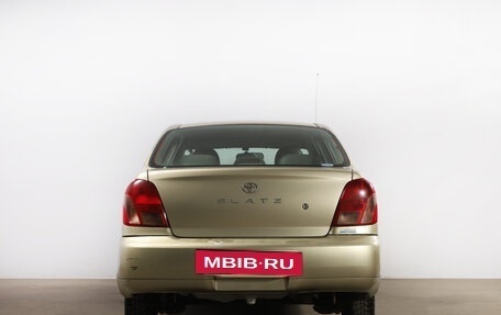 Toyota Platz, 2002 год, 250 000 рублей, 6 фотография