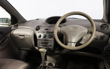 Toyota Platz, 2002 год, 250 000 рублей, 10 фотография