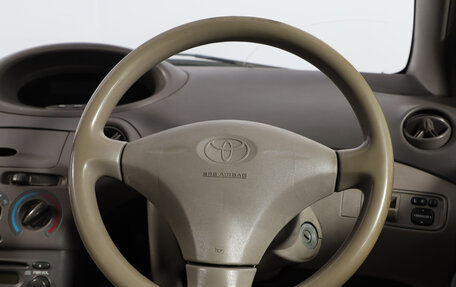 Toyota Platz, 2002 год, 250 000 рублей, 12 фотография