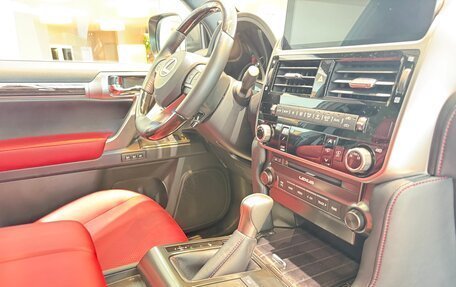 Lexus GX II, 2022 год, 12 500 000 рублей, 10 фотография