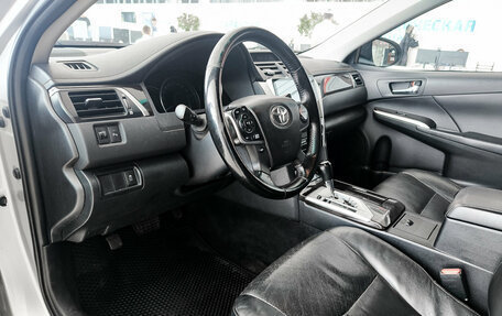 Toyota Camry, 2014 год, 1 600 000 рублей, 20 фотография