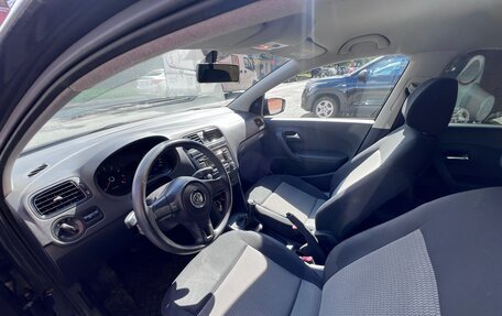Volkswagen Polo VI (EU Market), 2011 год, 510 000 рублей, 18 фотография