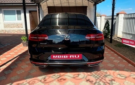 Volkswagen Passat B8 рестайлинг, 2018 год, 1 785 000 рублей, 2 фотография