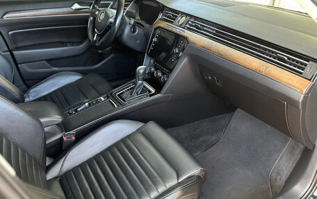 Volkswagen Passat B8 рестайлинг, 2018 год, 1 785 000 рублей, 11 фотография