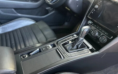 Volkswagen Passat B8 рестайлинг, 2018 год, 1 785 000 рублей, 15 фотография