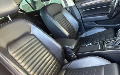 Volkswagen Passat B8 рестайлинг, 2018 год, 1 785 000 рублей, 12 фотография