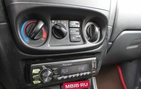 Nissan Almera, 2004 год, 265 000 рублей, 12 фотография