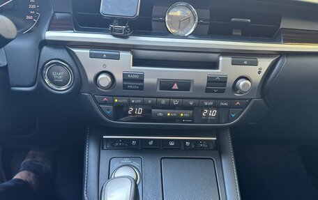 Lexus ES VII, 2017 год, 3 300 000 рублей, 13 фотография