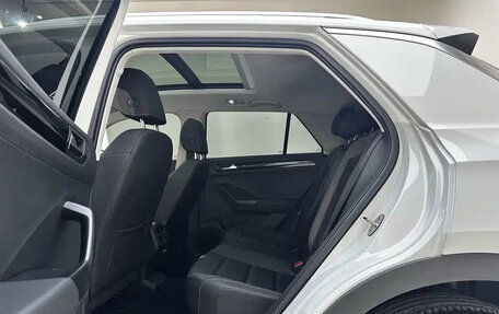 Volkswagen T-Roc I, 2022 год, 1 660 000 рублей, 7 фотография