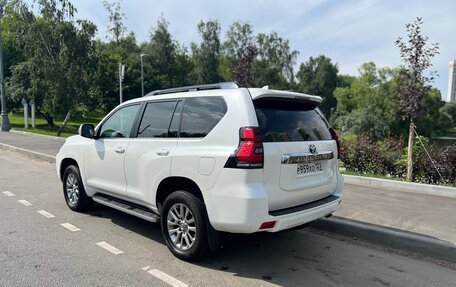 Toyota Land Cruiser Prado 150 рестайлинг 2, 2019 год, 5 600 000 рублей, 4 фотография