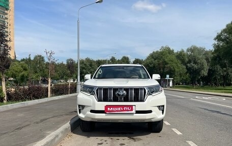 Toyota Land Cruiser Prado 150 рестайлинг 2, 2019 год, 5 600 000 рублей, 2 фотография