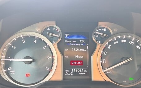 Toyota Land Cruiser Prado 150 рестайлинг 2, 2019 год, 5 600 000 рублей, 6 фотография