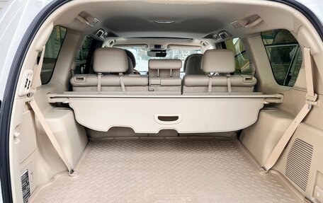 Toyota Land Cruiser Prado 150 рестайлинг 2, 2019 год, 5 600 000 рублей, 14 фотография