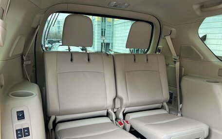 Toyota Land Cruiser Prado 150 рестайлинг 2, 2019 год, 5 600 000 рублей, 18 фотография