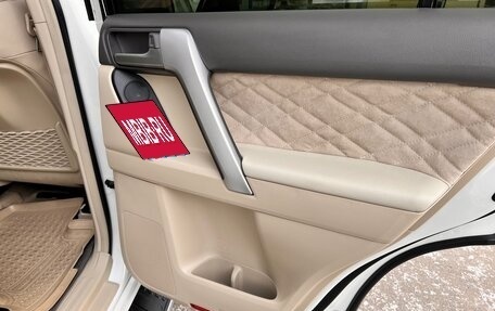 Toyota Land Cruiser Prado 150 рестайлинг 2, 2019 год, 5 600 000 рублей, 16 фотография