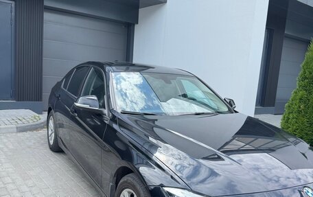BMW 3 серия, 2017 год, 2 450 000 рублей, 2 фотография