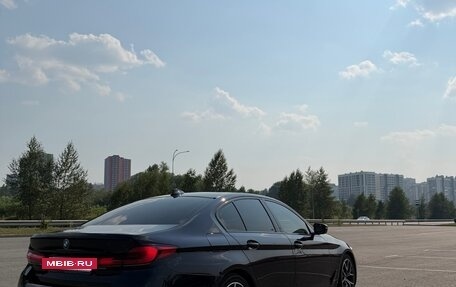 BMW 5 серия, 2022 год, 4 750 000 рублей, 2 фотография