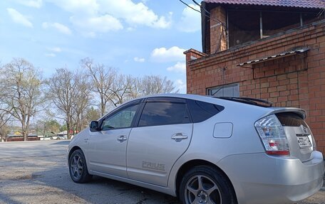 Toyota Prius, 2009 год, 780 000 рублей, 2 фотография