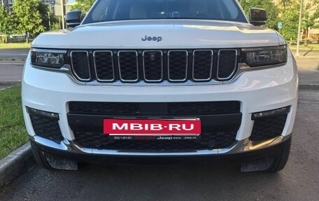 Jeep Grand Cherokee, 2022 год, 5 800 000 рублей, 3 фотография