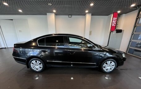 Volkswagen Passat B6, 2010 год, 745 000 рублей, 2 фотография