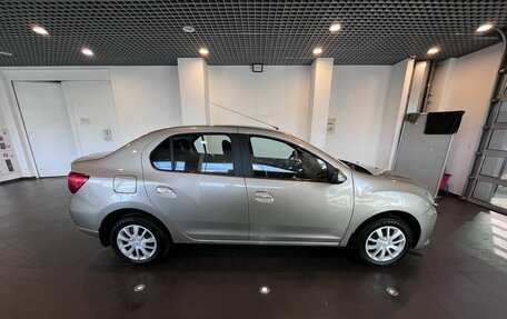 Renault Logan II, 2017 год, 595 000 рублей, 2 фотография