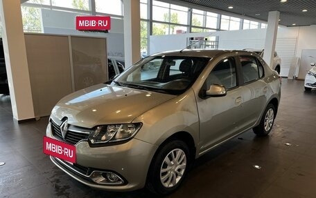 Renault Logan II, 2017 год, 595 000 рублей, 7 фотография