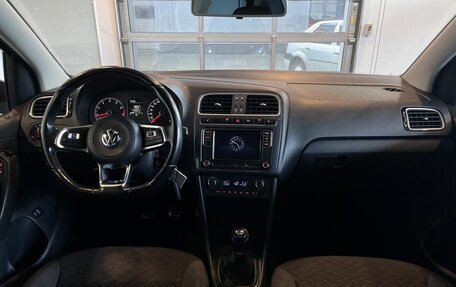 Volkswagen Polo VI (EU Market), 2018 год, 995 000 рублей, 9 фотография