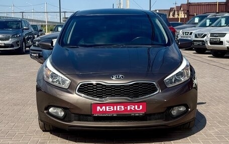 KIA cee'd III, 2014 год, 1 379 990 рублей, 2 фотография