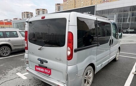 Renault Trafic, 2011 год, 990 000 рублей, 3 фотография