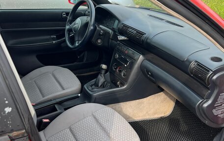 Audi A4, 1995 год, 250 000 рублей, 2 фотография