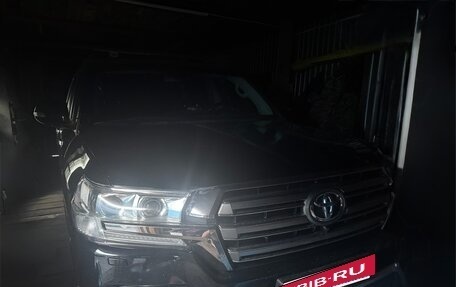 Toyota Land Cruiser 200, 2014 год, 4 500 000 рублей, 22 фотография
